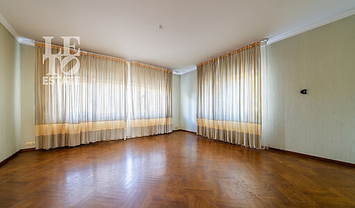 Видовая квартира в Зеленых Холмах