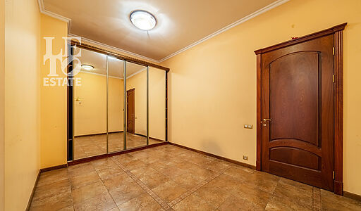 Видовая квартира в Зеленых Холмах