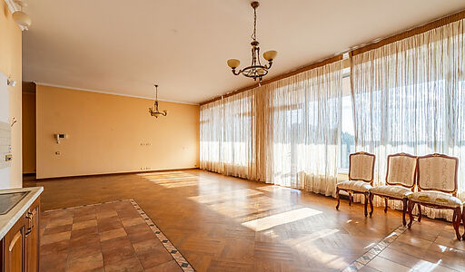 Видовая квартира в Зеленых Холмах