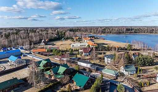 Дом в Конаково на 1 линии воды