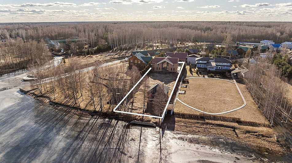 Дом в Конаково на 1 линии воды