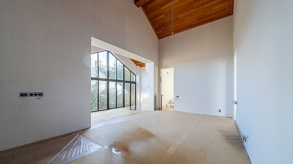 Дом в Конаково на 1 линии воды