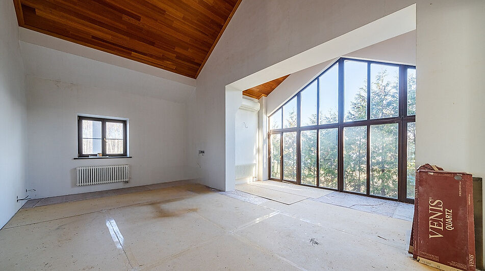 Дом в Конаково на 1 линии воды