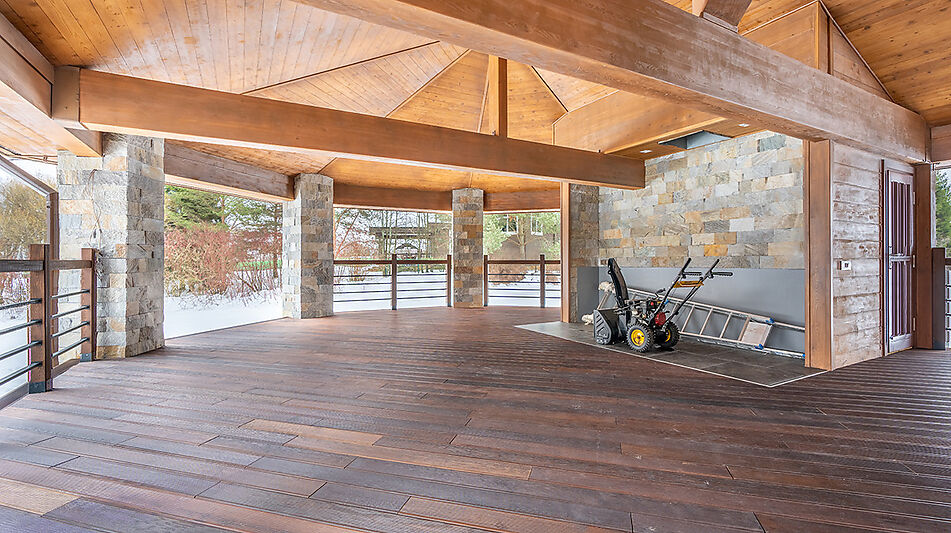 Дом в Пестово на первой линии