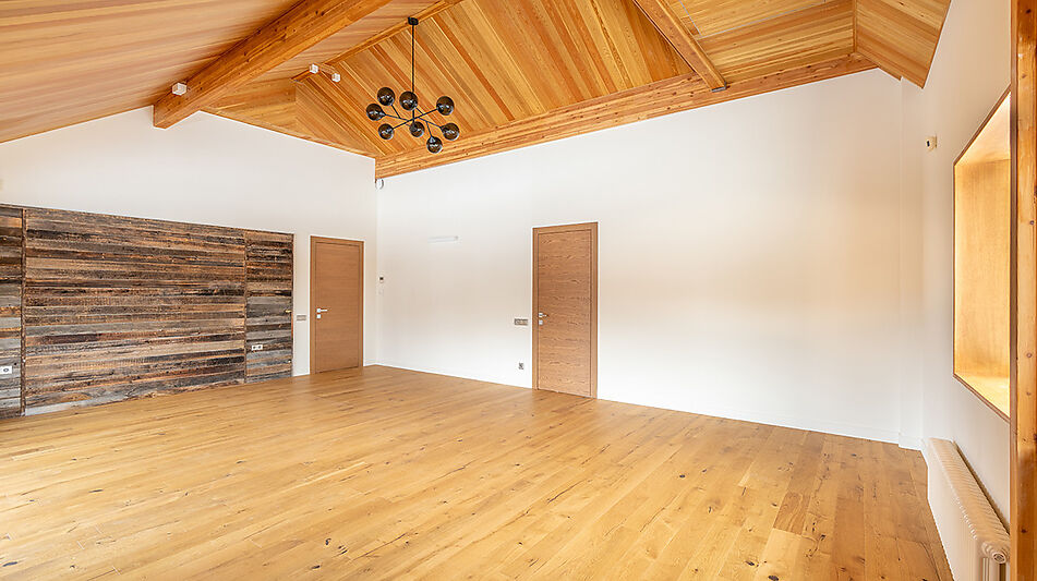 Дом в Пестово на первой линии