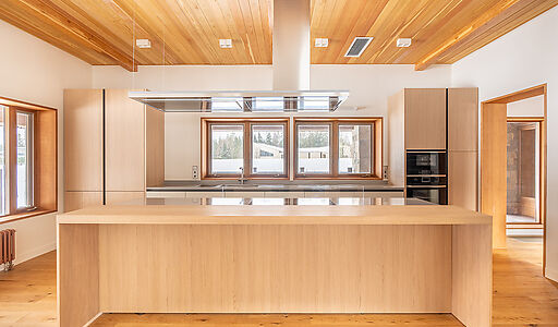 Дом в Пестово на первой линии