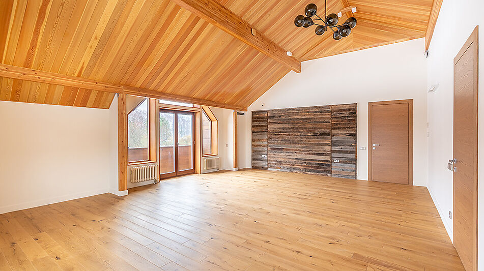 Дом в Пестово на первой линии