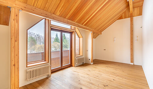 Дом в Пестово на первой линии