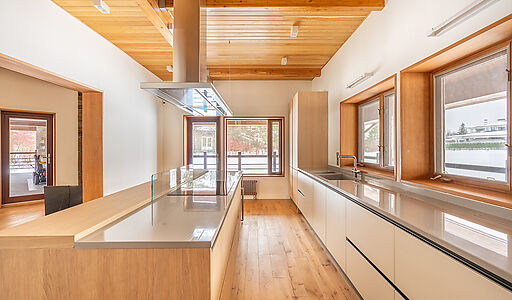 Дом в Пестово на первой линии