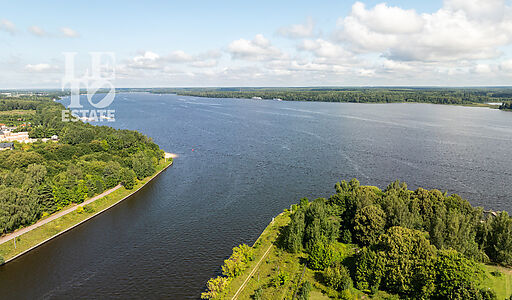 Участок в д. Пруссы