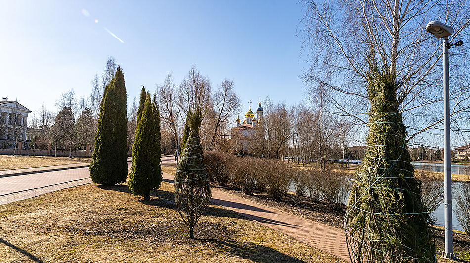 Дом с видом на озеро КП Монолит.