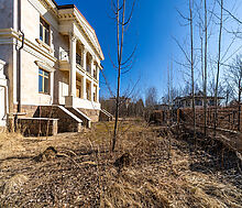 Дом с видом на озеро КП Монолит.