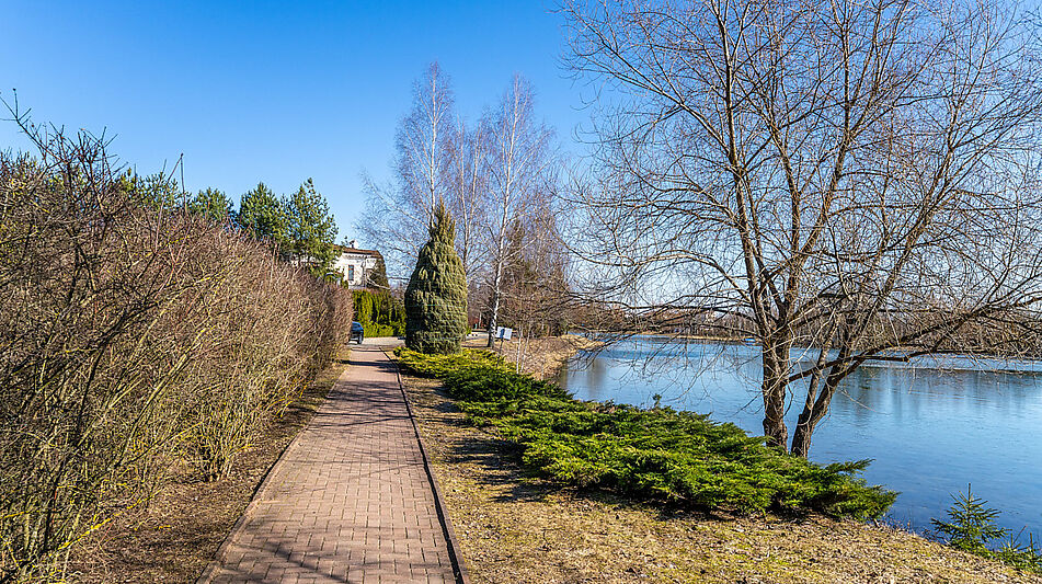 Дом с видом на озеро КП Монолит.