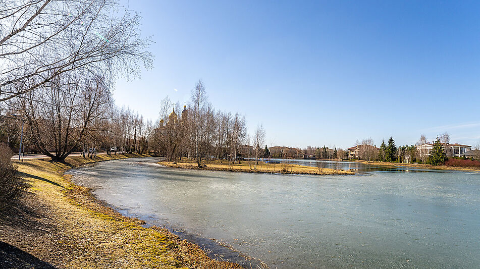 Дом в закрытом поселке.