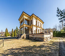 Дом в закрытом поселке.