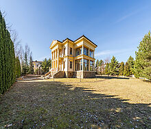 Дом в закрытом поселке.