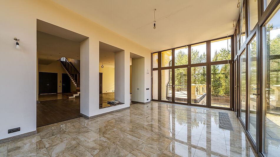 Дом в закрытом поселке.