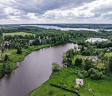 Участок у озера в Рождественно