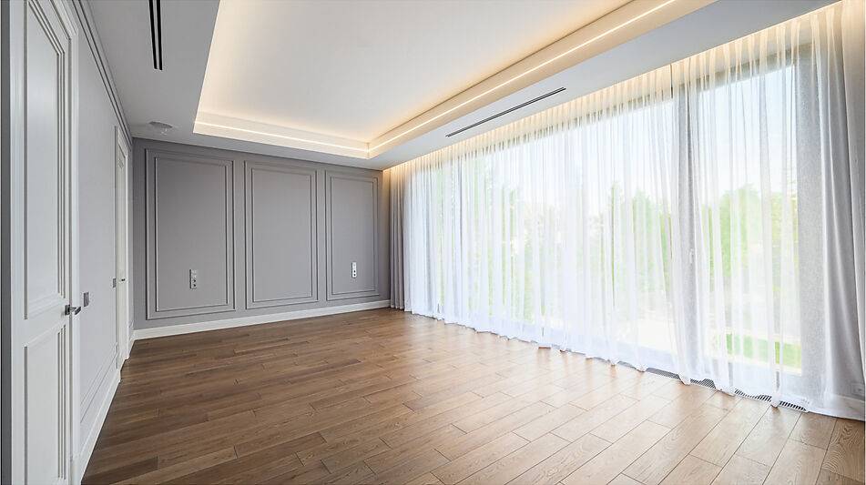 Дом с бассейном в КП Третья Охота