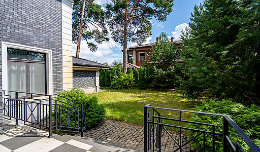 Дом в КП село Петрово-Дальнее