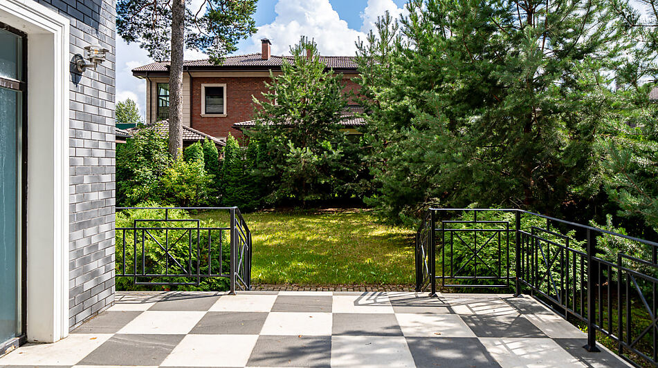 Дом в КП село Петрово-Дальнее