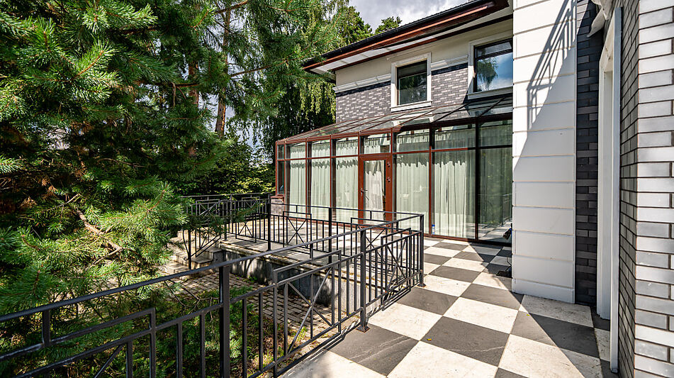 Дом в КП село Петрово-Дальнее