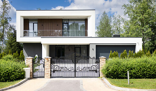 Современный дом в КП Монтевиль