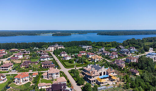 Участок у леса КП Лазурный берег