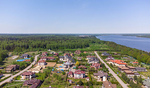 Участок у леса КП Лазурный берег