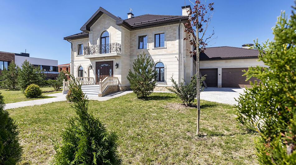 Особняк в кп Шато Соверен