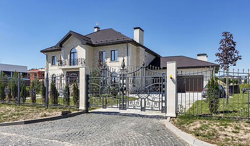 Особняк в кп Шато Соверен