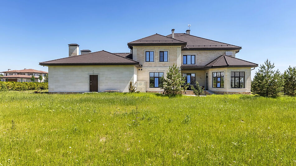 Особняк в кп Шато Соверен