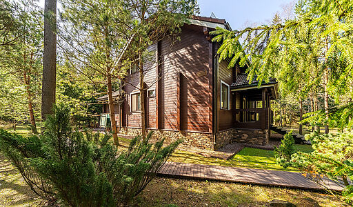 Дом из бруса у воды в КП Айвери