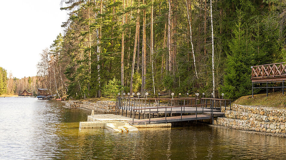 Дом из бруса у воды в КП Айвери