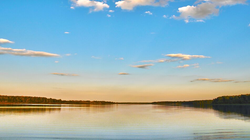 Участок в поселке Нефтино-клаб