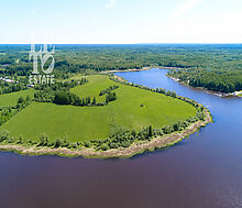 Участок на первой линии в Нефтино