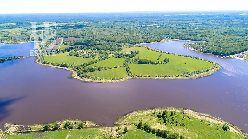 Участок на первой линии в Нефтино