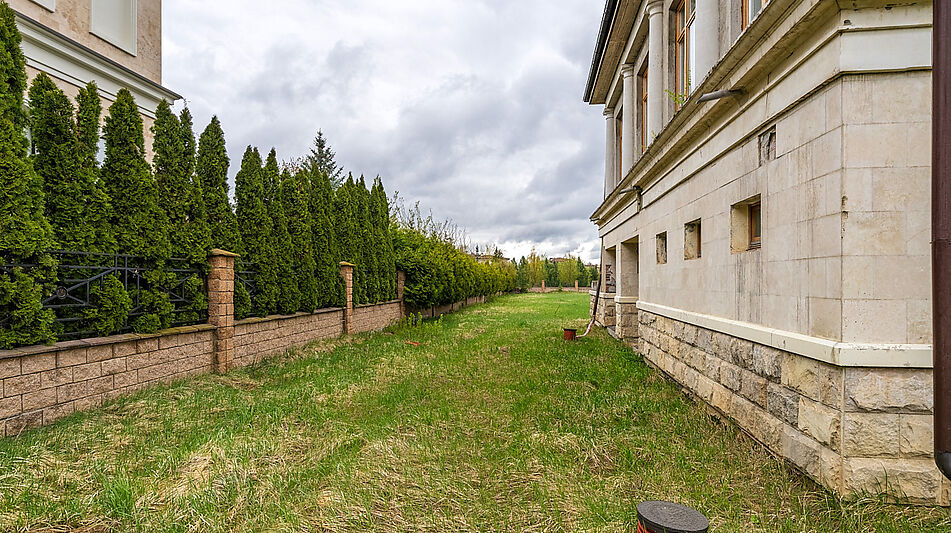 Дом с участком 55 сот в Монолит