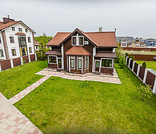 Деревянный дом в Московском море