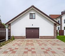 Деревянный дом в Московском море