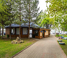 Деревянный дом в Московском море