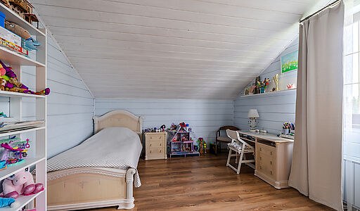 Деревянный дом в Московском море