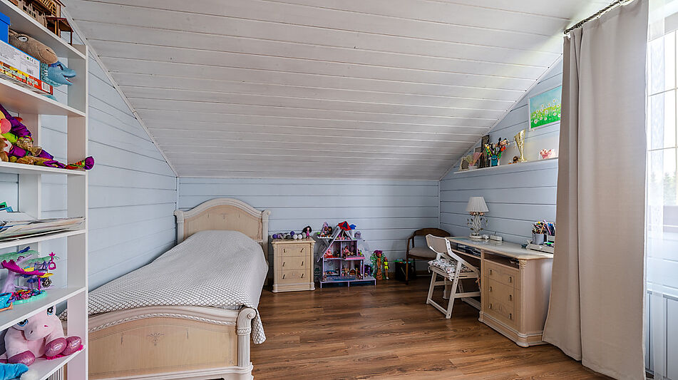 Деревянный дом в Московском море