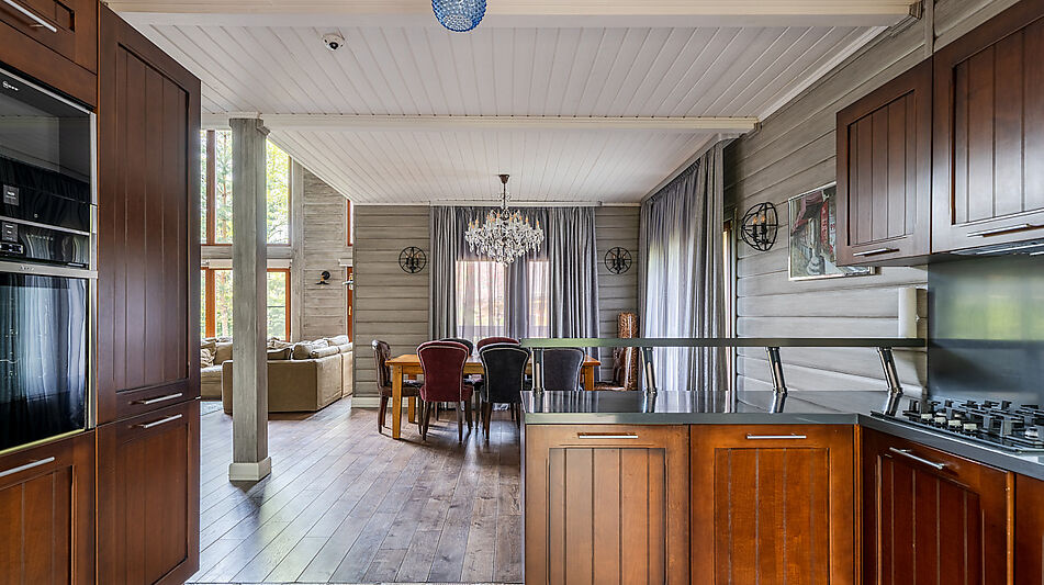 Дом с видом на Волгу в Раздолье