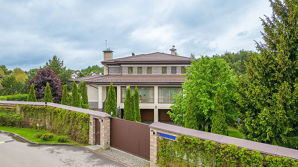 Дом у воды в КП Солнечная поляна