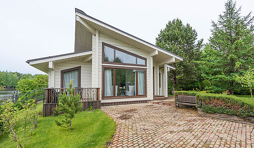 Дом у воды в КП Солнечная поляна