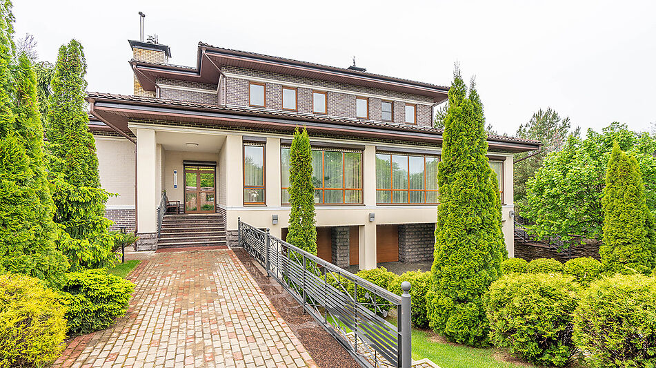 Дом у воды в КП Солнечная поляна