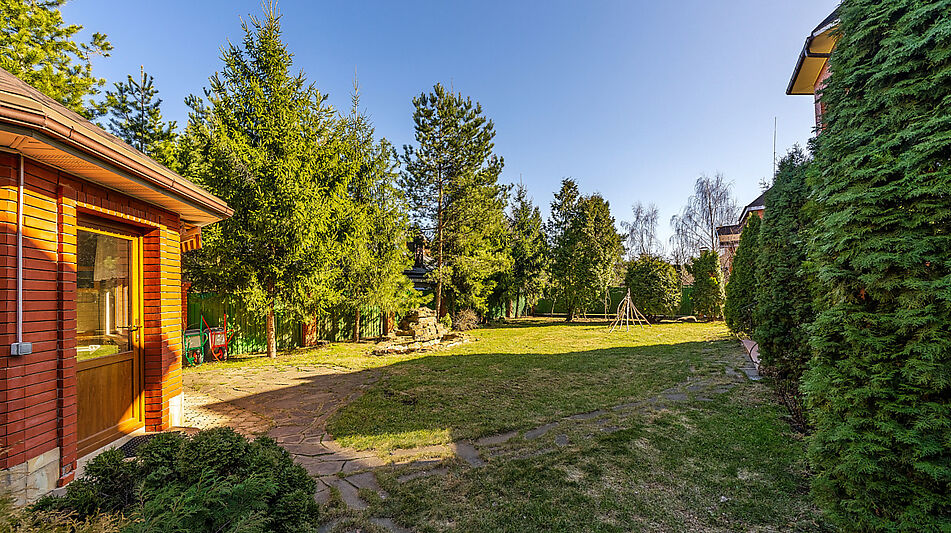 Дом с бассейном в КП Лазурь