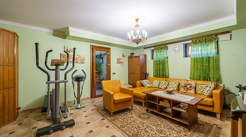 Дом с бассейном в КП Лазурь