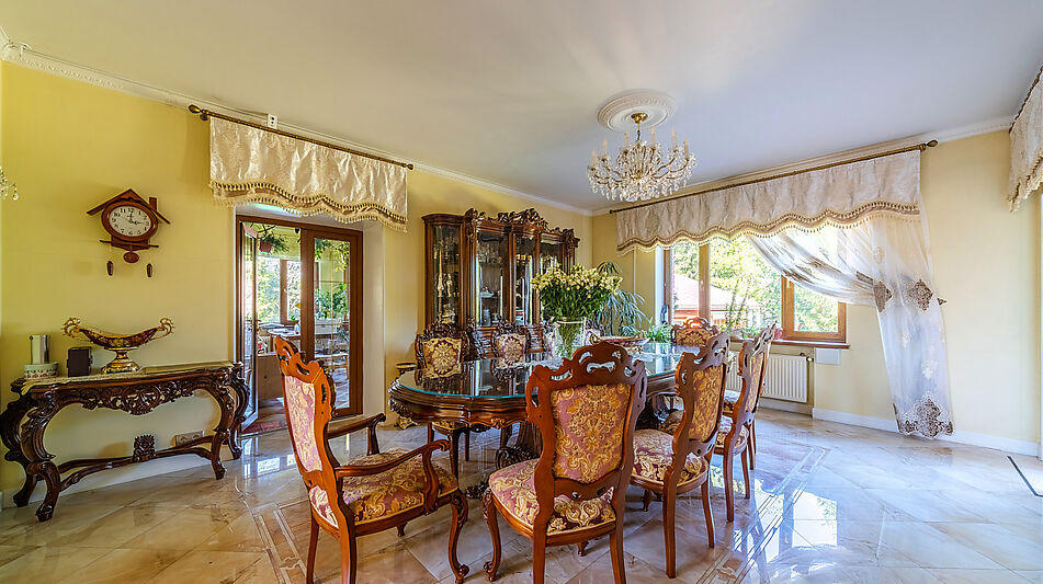 Дом с бассейном в КП Лазурь